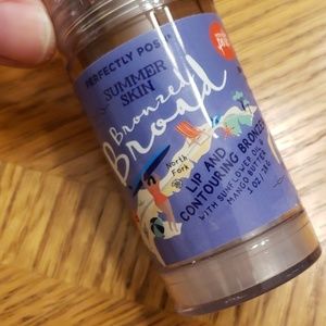 Perfectly Posh Bronzed Board Bronzing Stick